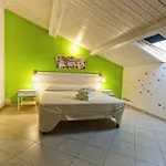 Bed & Breakfast Civico 64 In Mansarda Palmi
