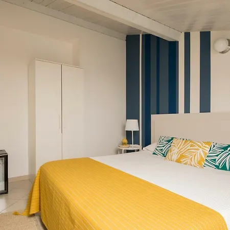 Civico 64 In Mansarda 住宿加早餐酒店