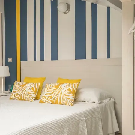 Bed & Breakfast Civico 64 In Mansarda 3*