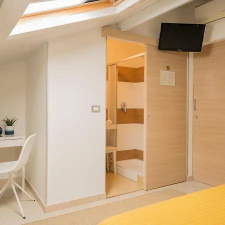 Civico 64 In Mansarda