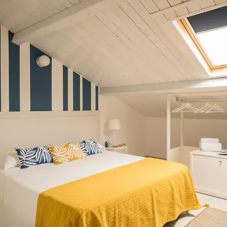 Civico 64 In Mansarda Palmi