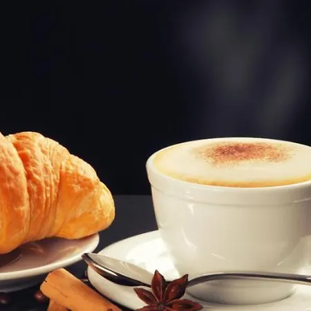 Civico 64 In Mansarda