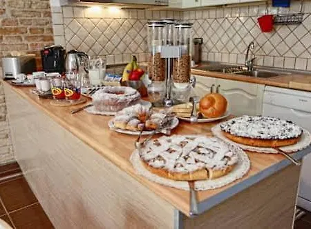 Civico 64 In Mansarda 3* Palmi