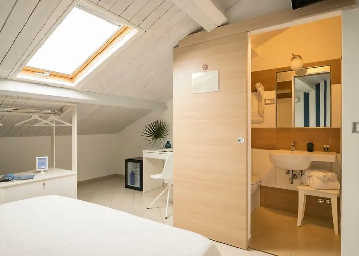 Civico 64 In Mansarda Palmi